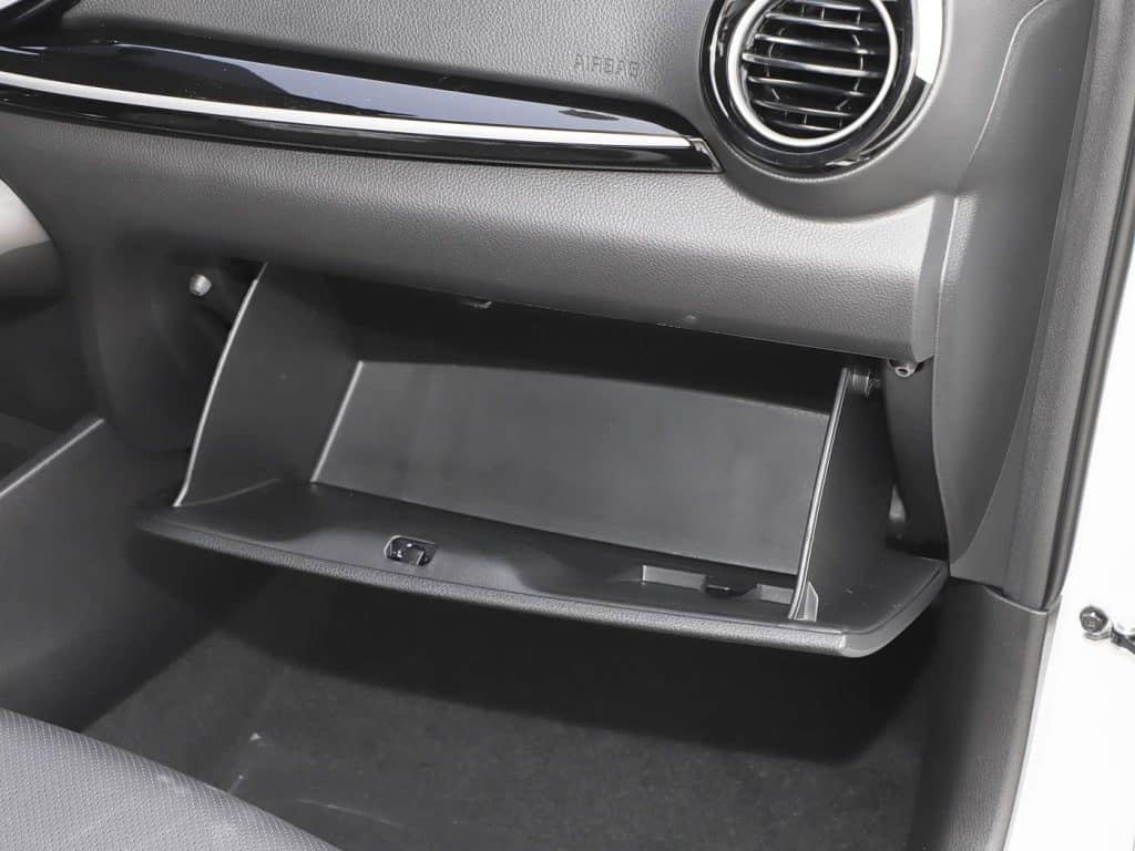 1400x1050_autohomecar__ChxpVmkIjHWAMcFgADTRhUrigVs491