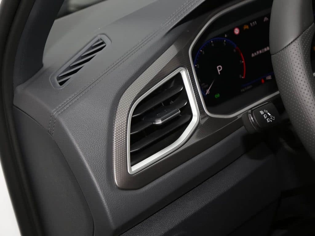 1400x1050_autohomecar__CjIFU2f5312AD9O0AEHPSlCyenk139