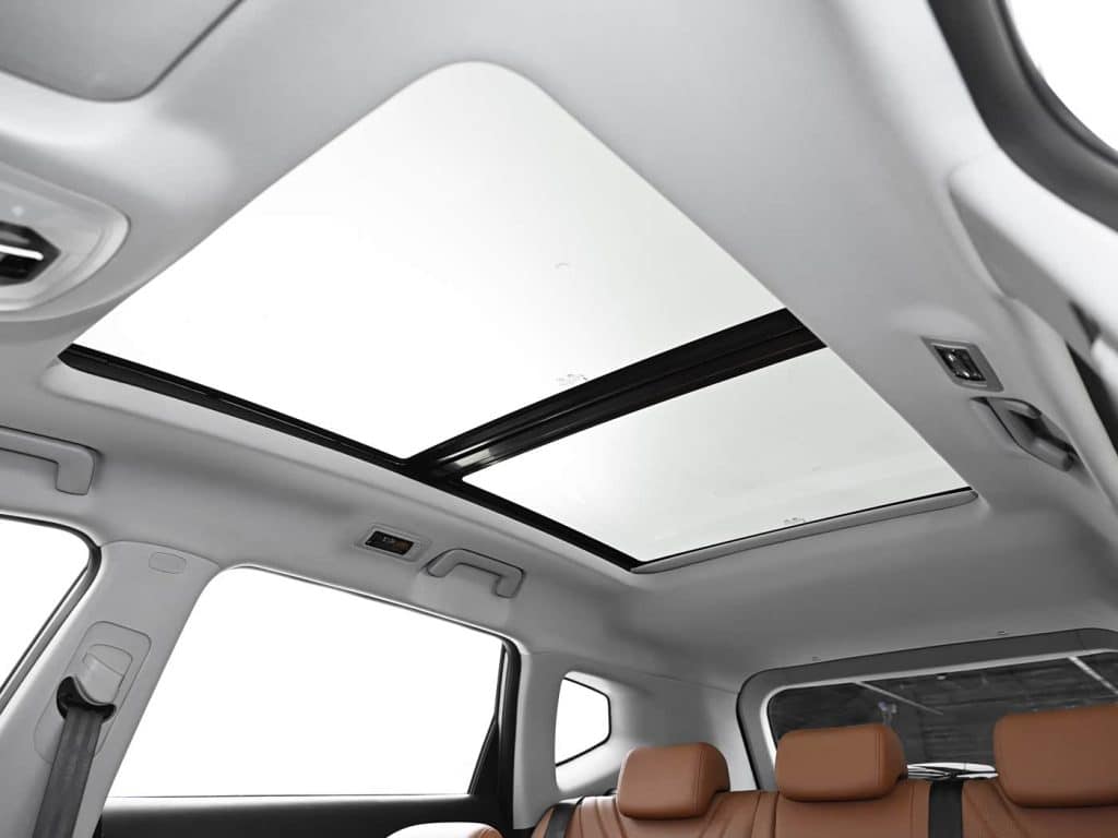1400x1050_autohomecar__CjIFU2hKOb-AXxWvADAgBGR_YmY361