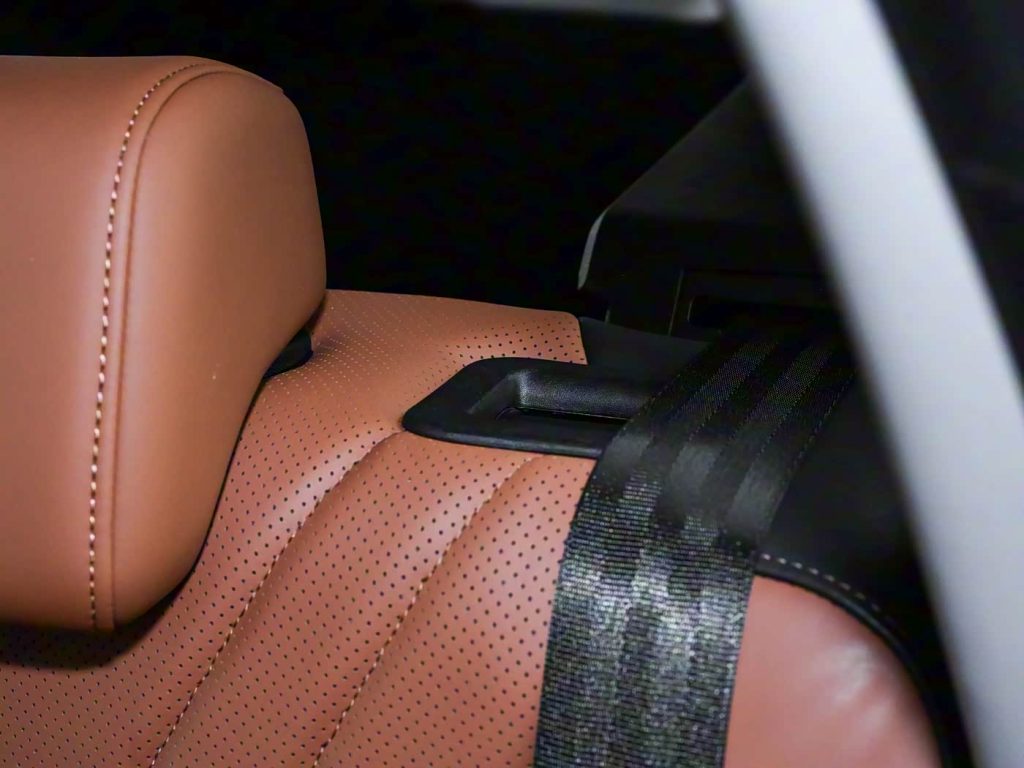 1400x1050_autohomecar__CjIFVGhKOtCAFzOmAE9X0OxnTQ0730