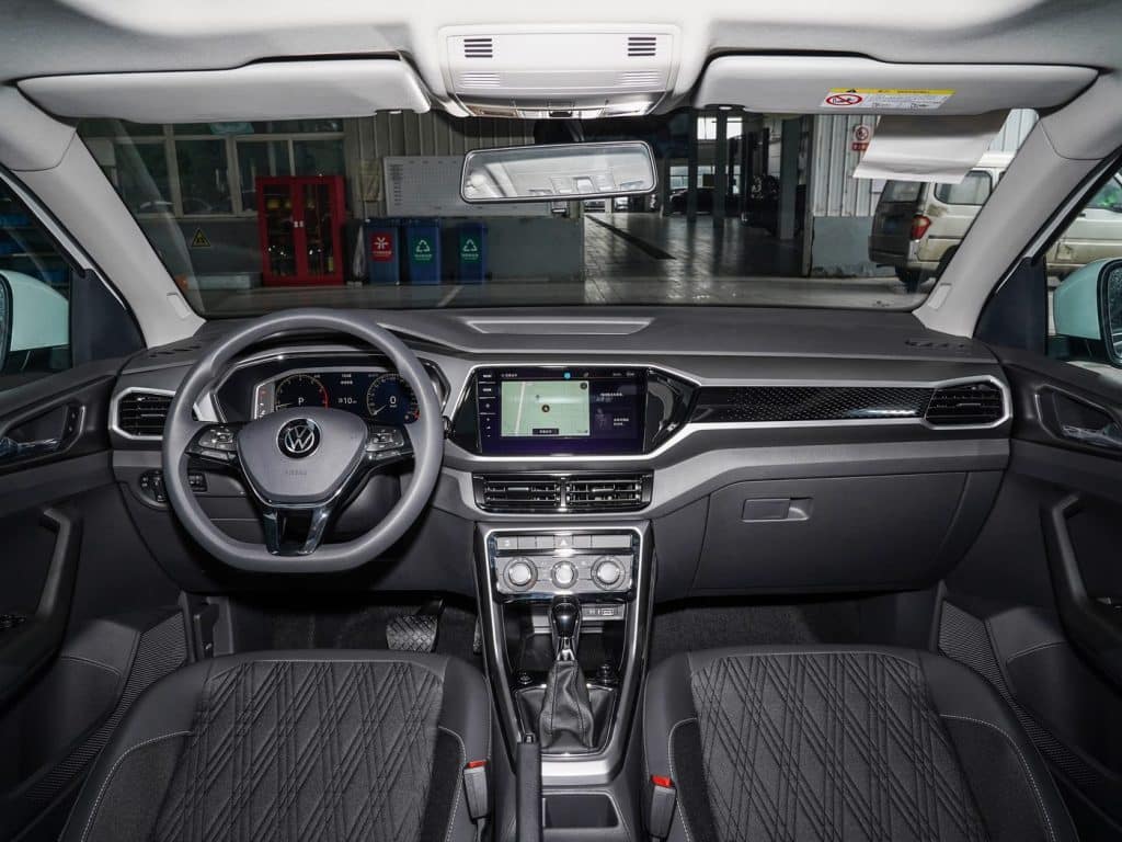 1400x1050_autohomecar__CjIFVWSdE7yACBs0AENbYoVz2E0201