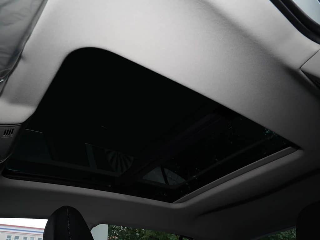 1400x1050_autohomecar__CjIFVWSdE9eAERMqACC61_yQr4g796