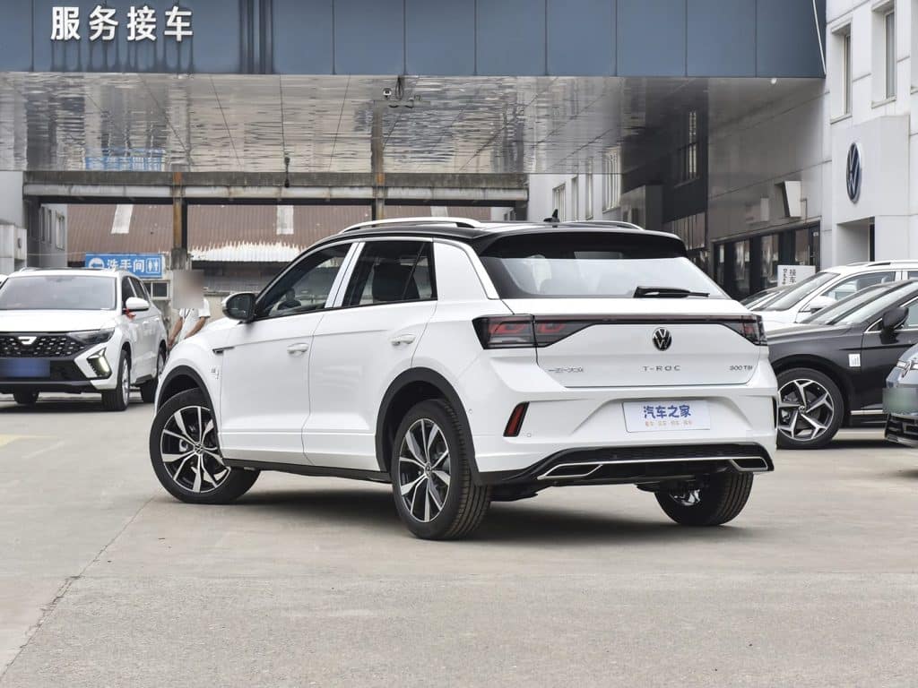 1400x1050_autohomecar__CjIFVmgy1naAYgc6ADDqbTgF_4s340