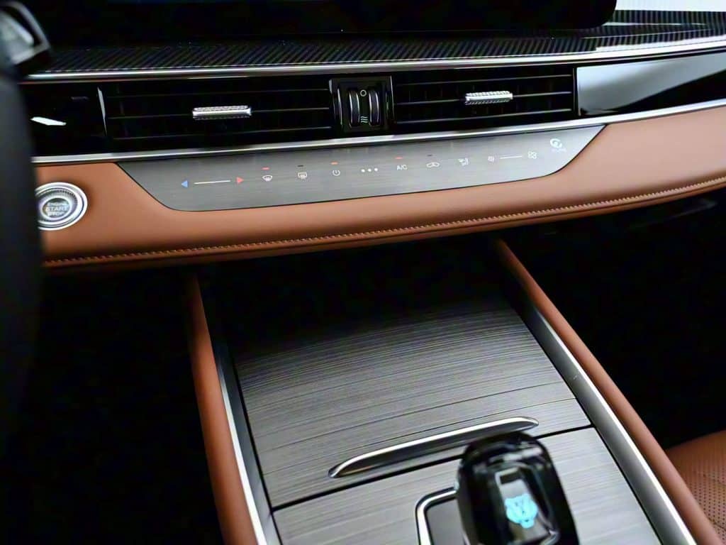 1400x1050_autohomecar__CjIFVmhKOQGAXQZSAEWykfLs-iM866