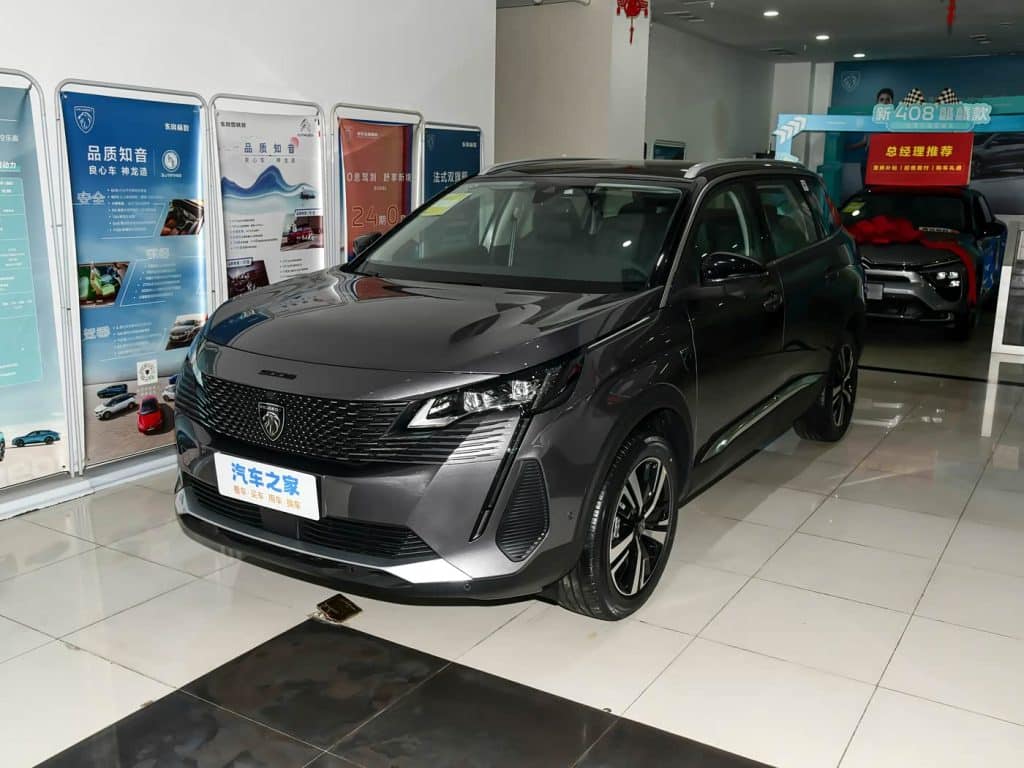 DominantColor=#D0CEC7