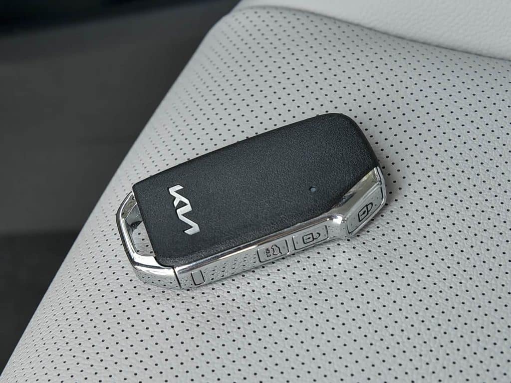 1400x1050_autohomecar__Chtk2Gfyo3OAY3JlACeb30J4vLI701