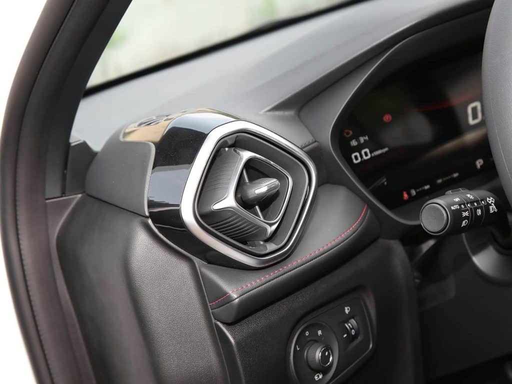 1400x1050_autohomecar__Chtk2Wbk-eOARXSwAESxg2-_ueg856