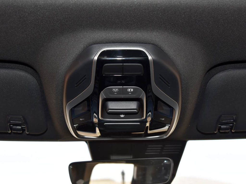 1400x1050_autohomecar__Chtk2WczMVWAGFC1ABZusMJGUAU262