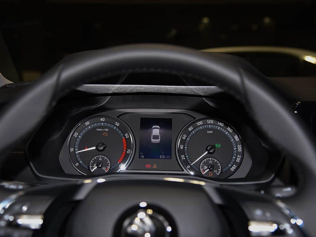 1400x1050_autohomecar__Chtk2WdqdXOADapsAB-HgVWPTbY207