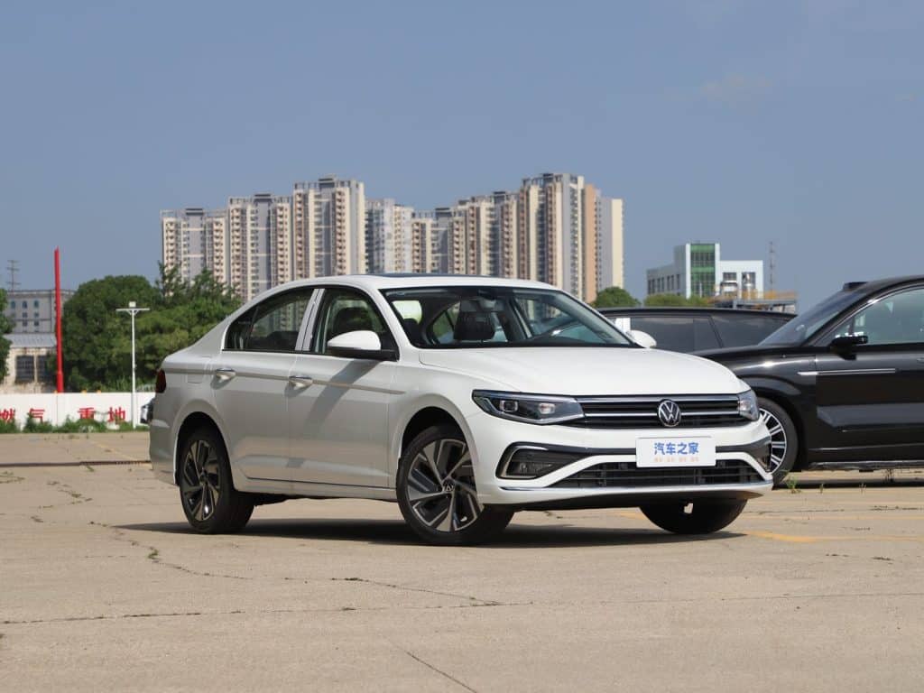 1400x1050_autohomecar__Chtlx2hRhXeAR02hAC_C-eG3k-Y526