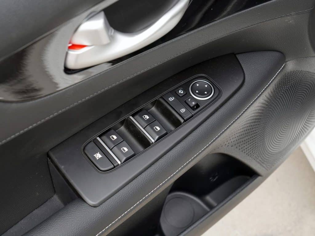 1400x1050_autohomecar__ChtlyGX4ZRWAPQ-bACWlNL-aV04600