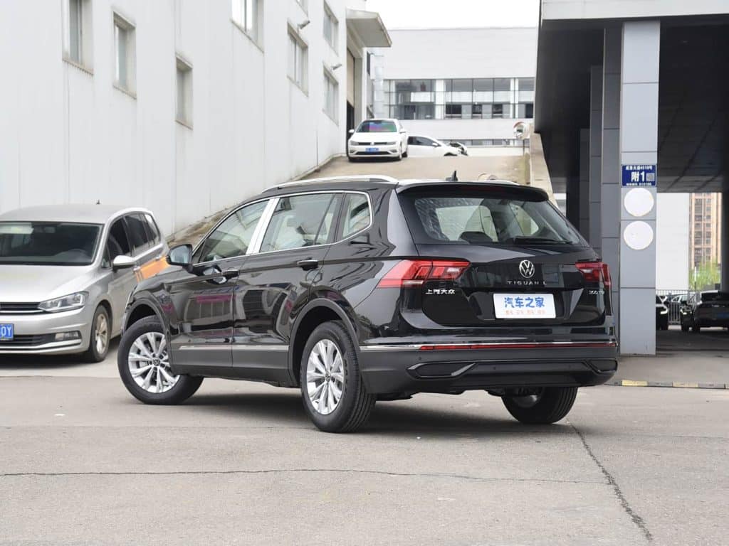 1400x1050_autohomecar__ChtlyGYOuDOAXlbZADSlc9YiEqc745