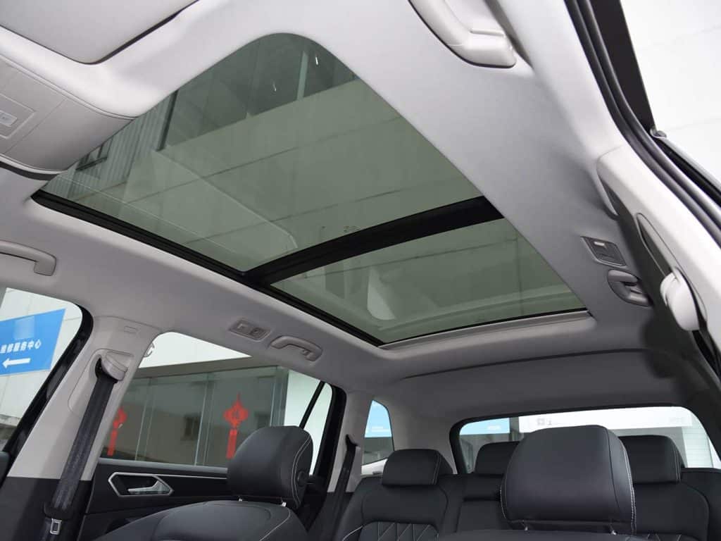 1400x1050_autohomecar__ChtlyGYOuHGAFOGFAByYJoVU10A329