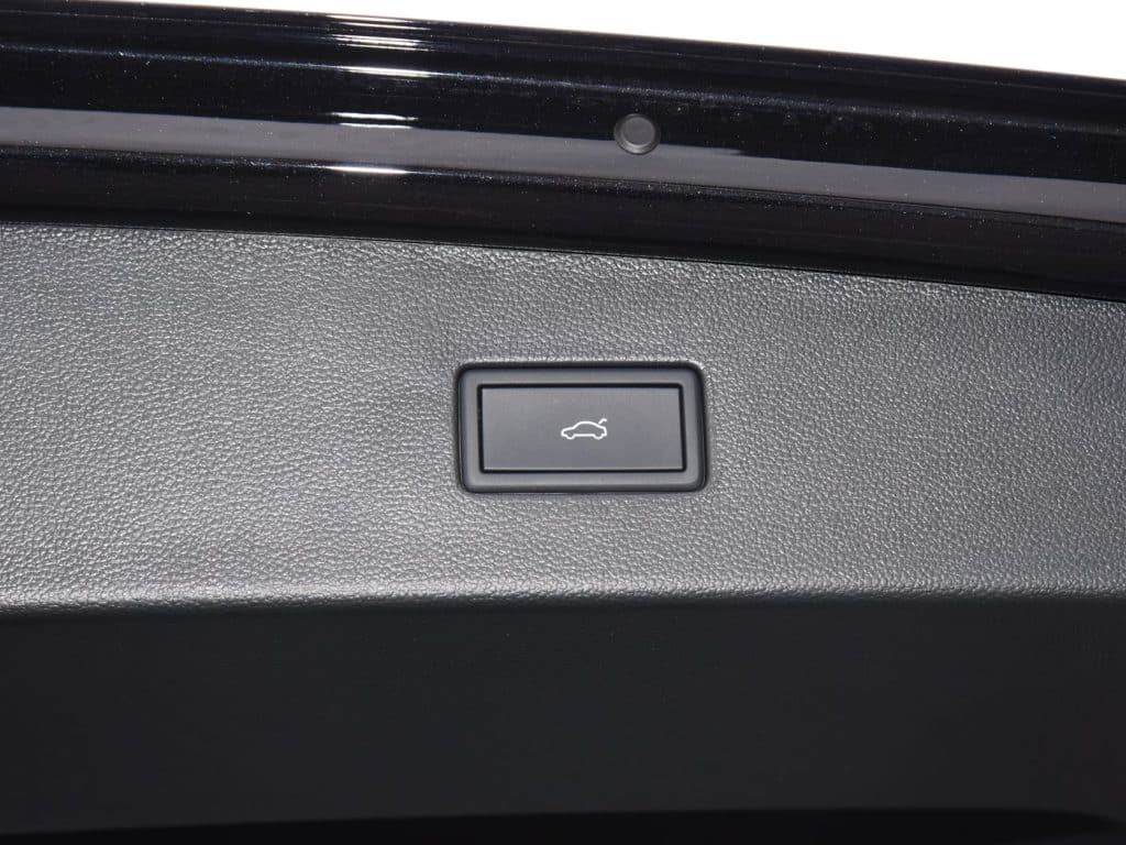 1400x1050_autohomecar__ChtlyGYOuIeAflioAC5W36eOsZw193