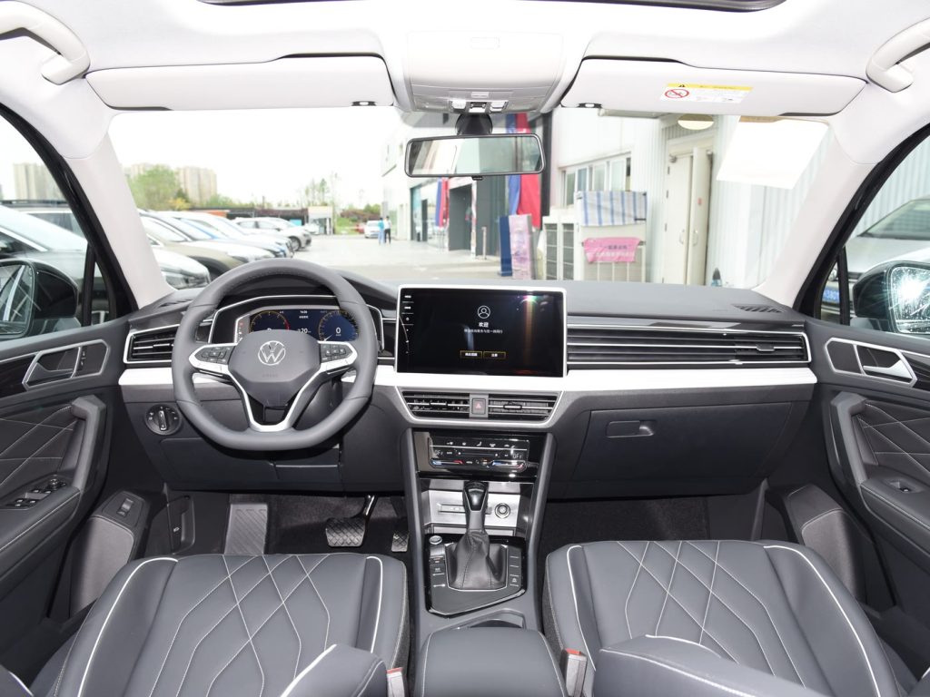 1400x1050_autohomecar__ChtlyGYOuLGAV1i_AD76n8Eg_p4273