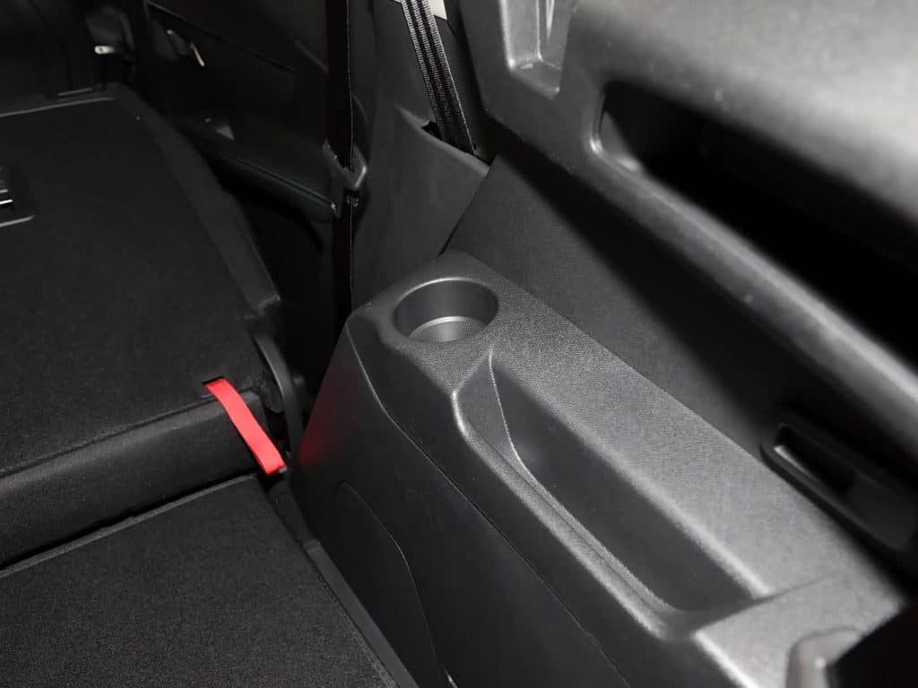 DominantColor=#252425