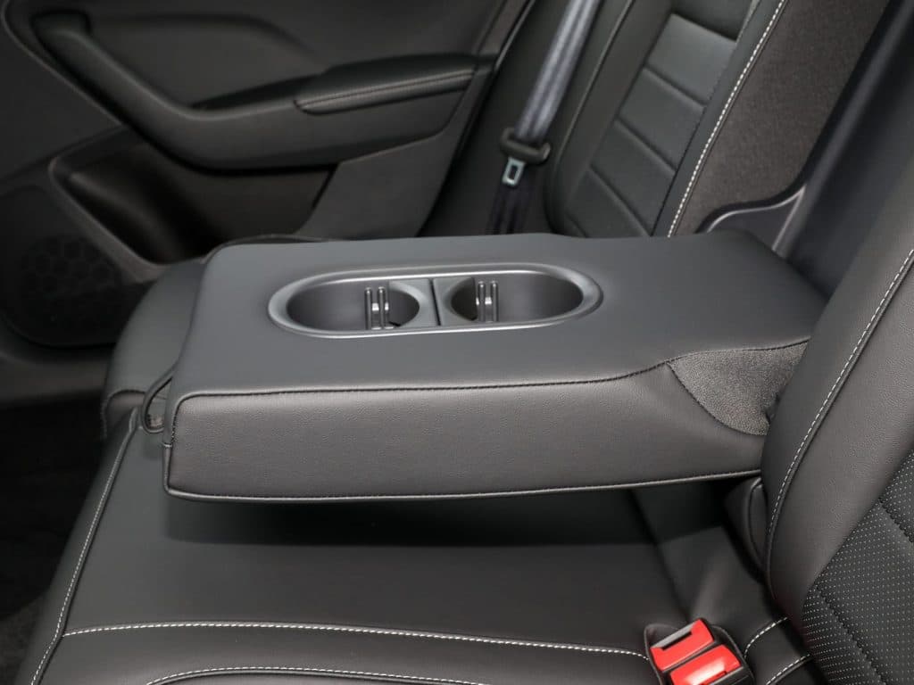 1400x1050_autohomecar__ChtlyGfTBLiAfNiJAB6xK9WoZj8458