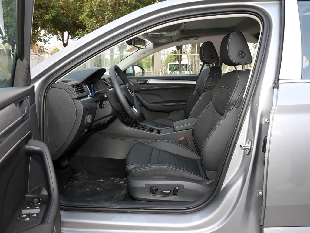 1400x1050_autohomecar__ChtlyGfTBM-AZWLzACWJy9jlNp8730