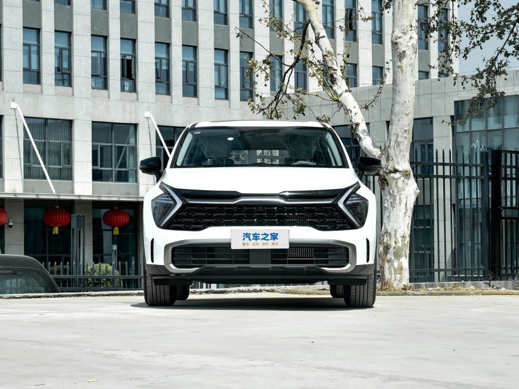 1400x1050_autohomecar__ChtlyGfyof6AJaTlADss_KgRB6k134