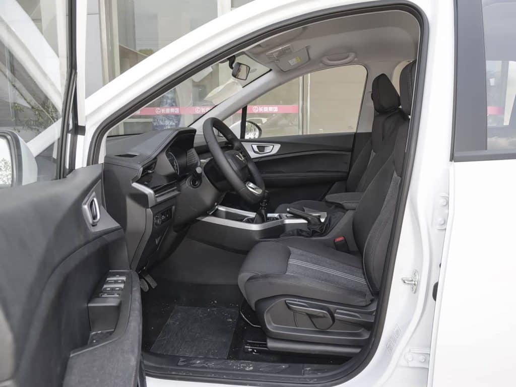 1400x1050_autohomecar__ChwFk2LVan6AEpUVAAxwyUyqSDY648