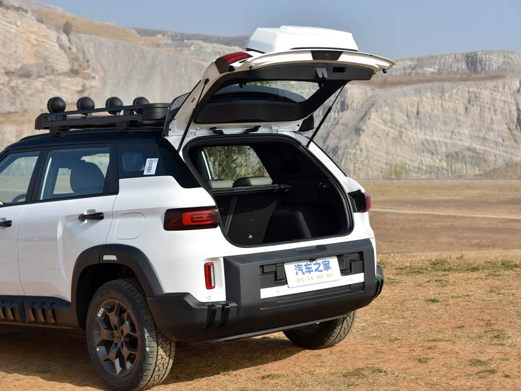 1400x1050_autohomecar__ChxkPWczMU2AerydABTxR3y9nOY277