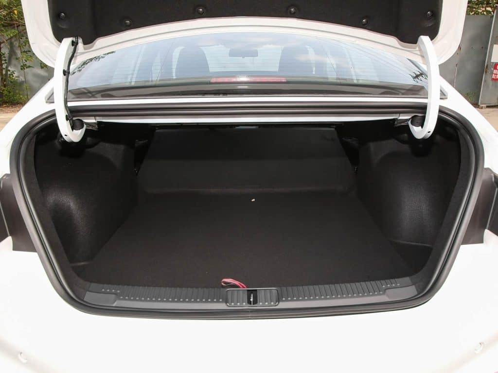 1400x1050_autohomecar__ChxkPmbk-jKABibIAENMZMOTizA661