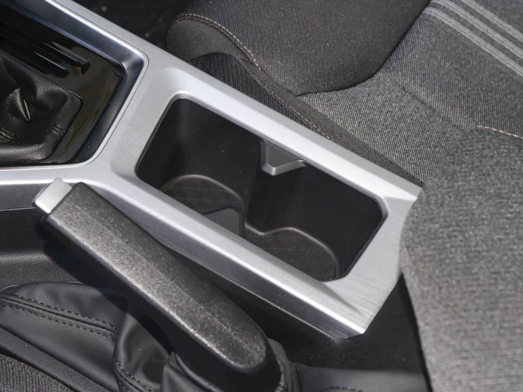 1400x1050_autohomecar__ChxkmmLVajuAT1HIABAkAOkS9z8582