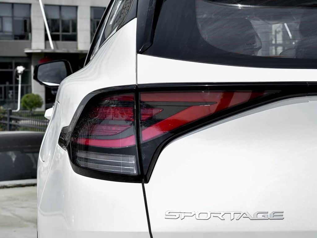 1400x1050_autohomecar__ChxknGfyo4mANLJwAD3Syi0aCqw968