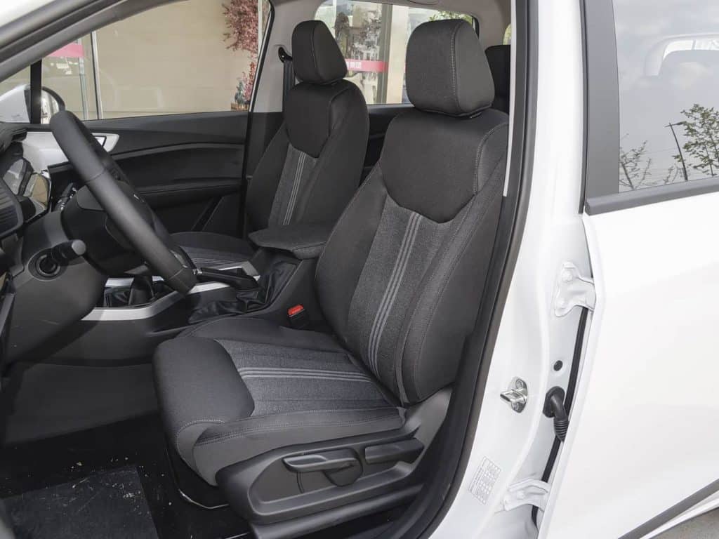 1400x1050_autohomecar__ChxkqWLVan6AWOJDAA9iEwd52C0496