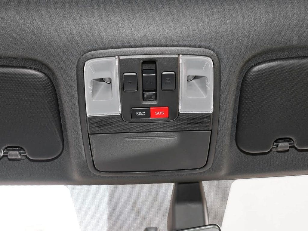 1400x1050_autohomecar__ChxoHWX4ZSeAOHD9ACdypy77JW0712