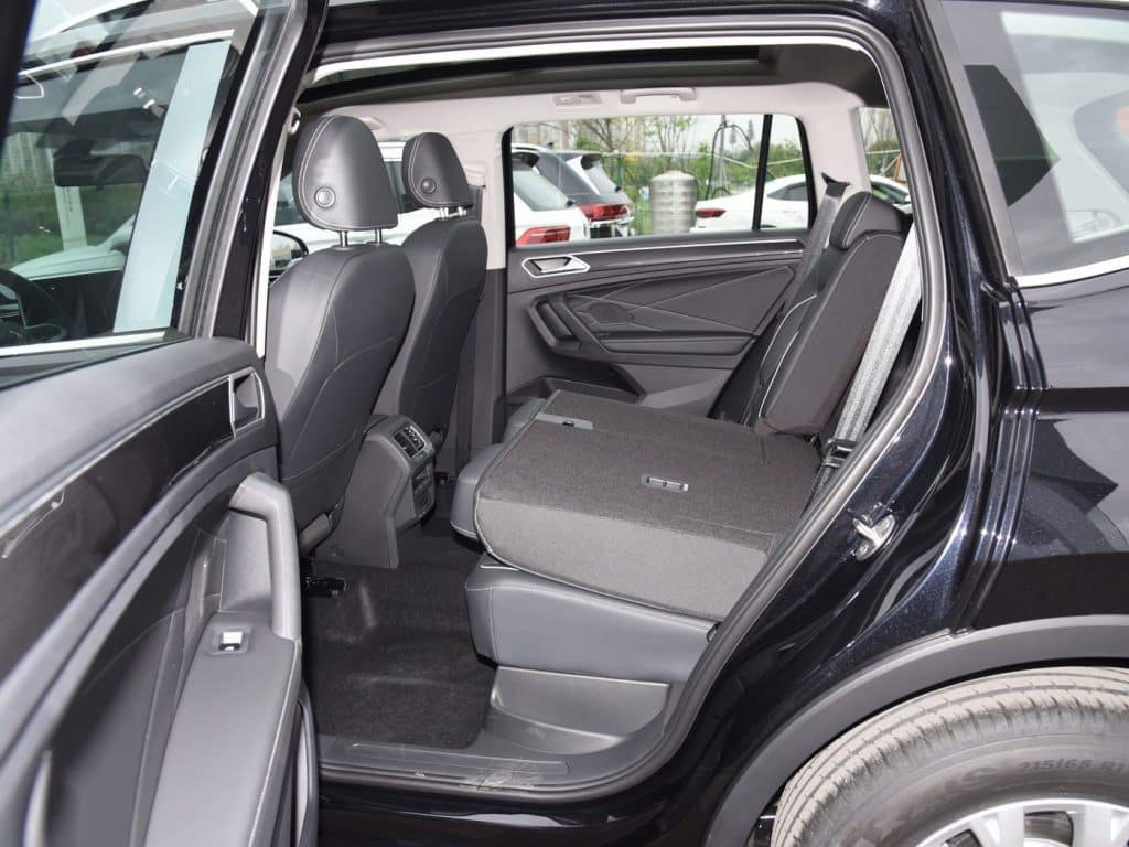 1400x1050_autohomecar__ChxoHWYOuHqAZoF9ACfHzV_mZh8040