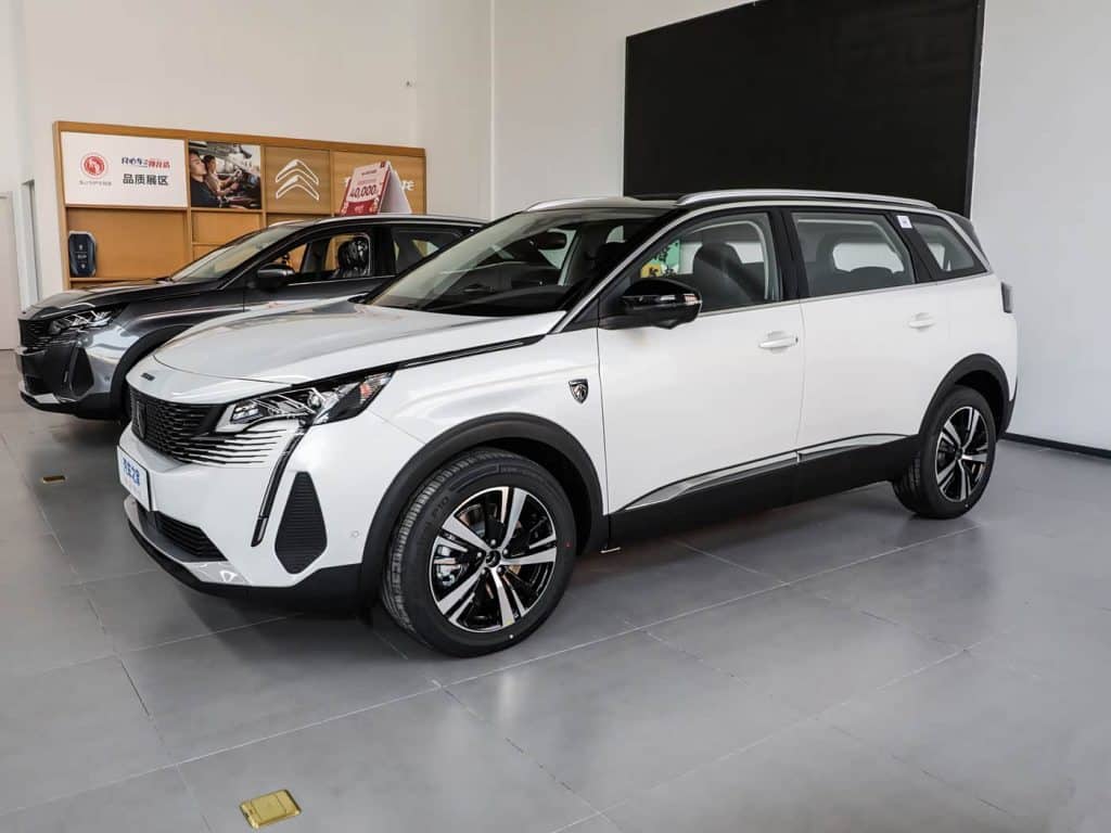 DominantColor=#9F9D9D