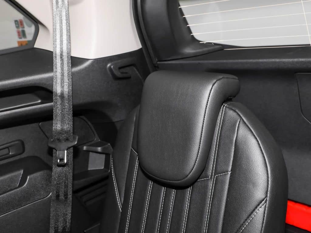 DominantColor=#343434