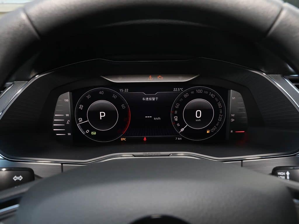 1400x1050_autohomecar__ChxoHWfTBHyAWY15ABQ1WwCTNzo025