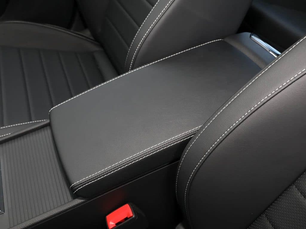1400x1050_autohomecar__ChxoHWfTBLWAL5rdAB3ER26cVB8878
