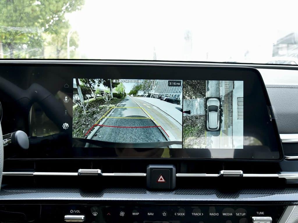 1400x1050_autohomecar__ChxoHWfyohGAVtUwACjVPm8madU020