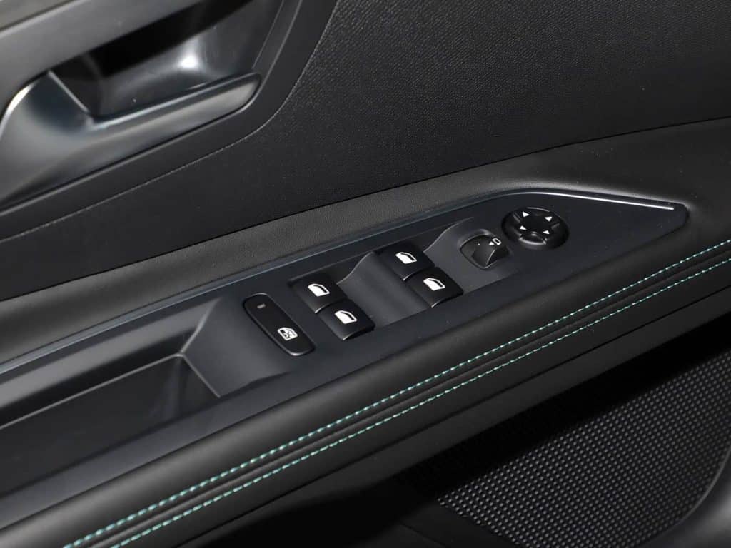 DominantColor=#2B2B2D