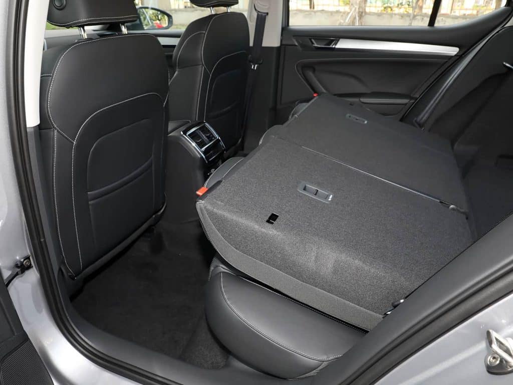 1400x1050_autohomecar__ChxoHmfTBMWAbudOACNeHJRDg_w098