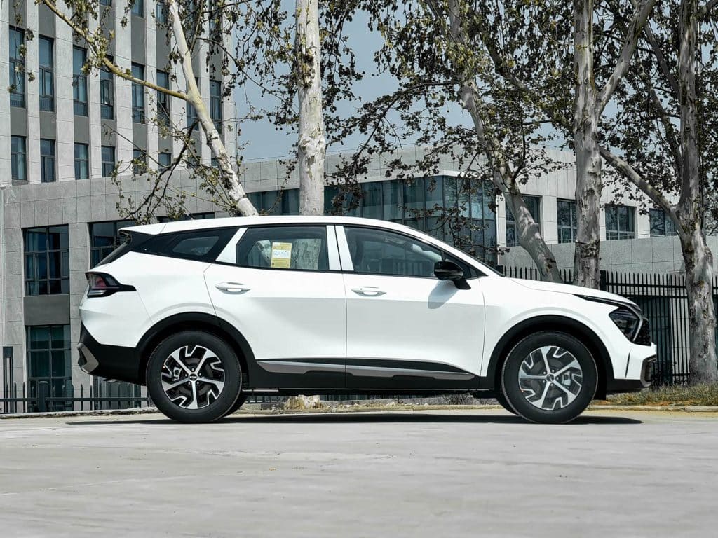 1400x1050_autohomecar__ChxoHmfyofGAKAIoAD8zW_R6FxY403