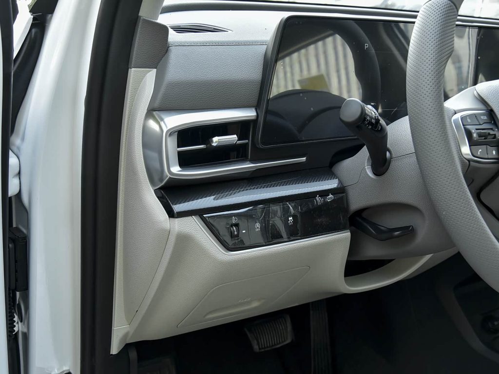 1400x1050_autohomecar__ChxoHmfyogiAKZoSAC8nsTQGihY490