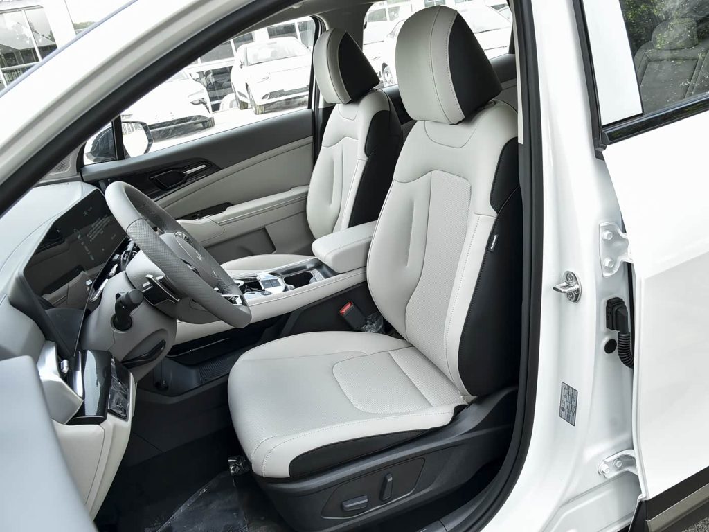 1400x1050_autohomecar__ChxoHmfyoySAGJokACzriyH0AYw680