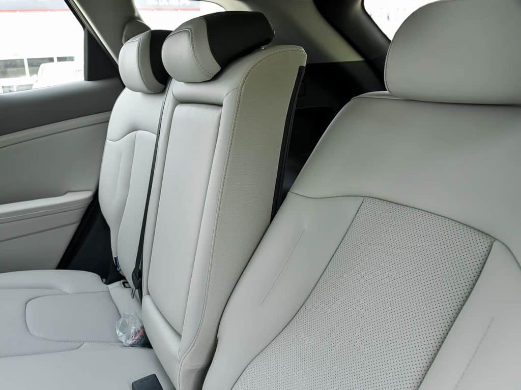 1400x1050_autohomecar__ChxoHmfyoyuAWN0eAC9SQilP8IE274