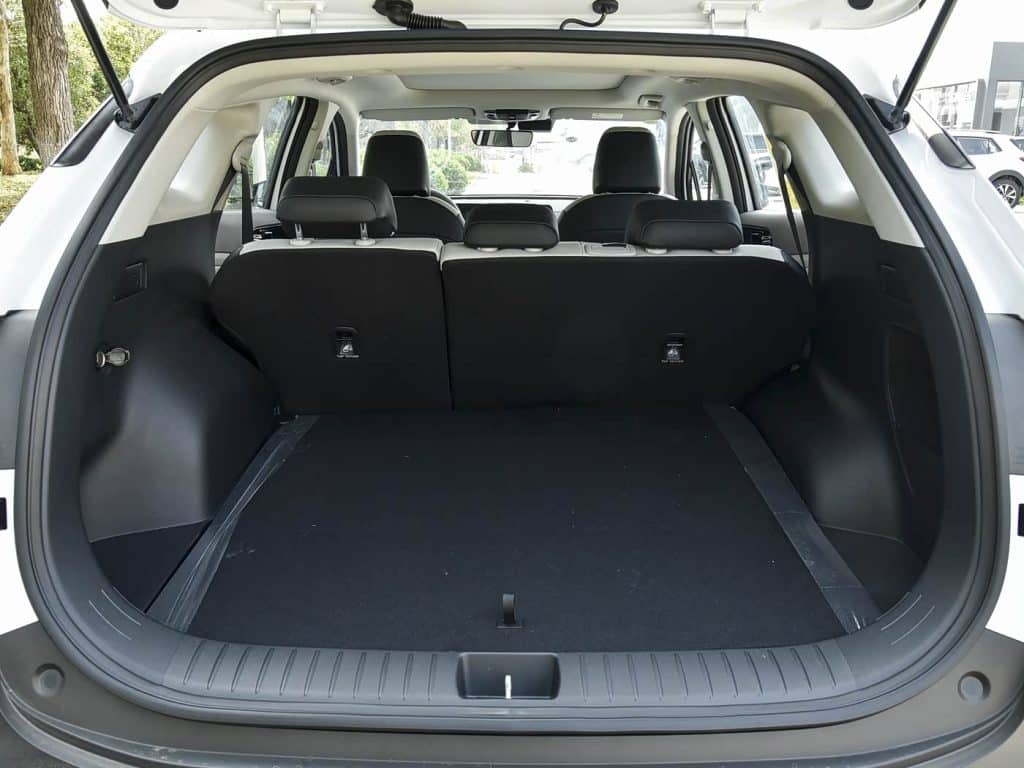 1400x1050_autohomecar__ChxoHmfyozGAcFDIAC9In_j4sKI311