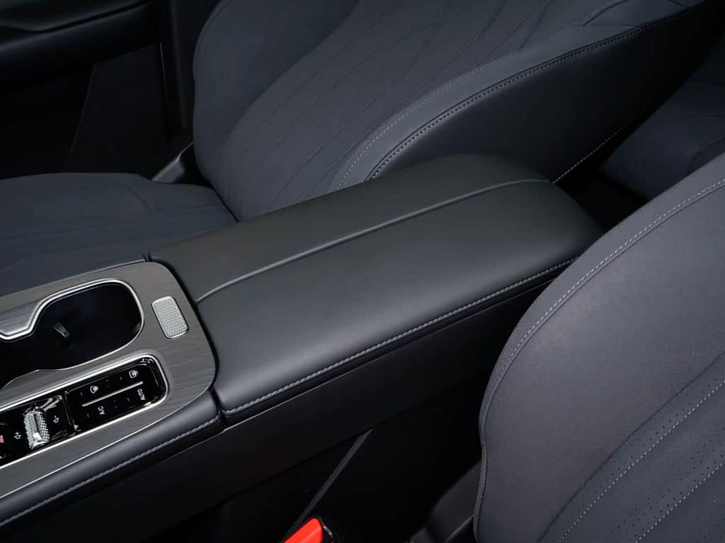 1400x1050_autohomecar__Chtk2Gg5ZZeAYSGHAC6BuAOWh3k673