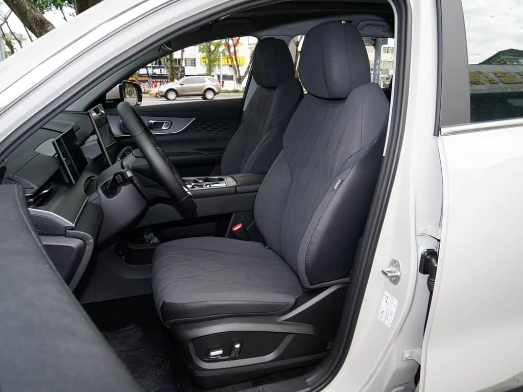 1400x1050_autohomecar__ChtliGg5ZZWAWQhyACp_N4HKlsQ544