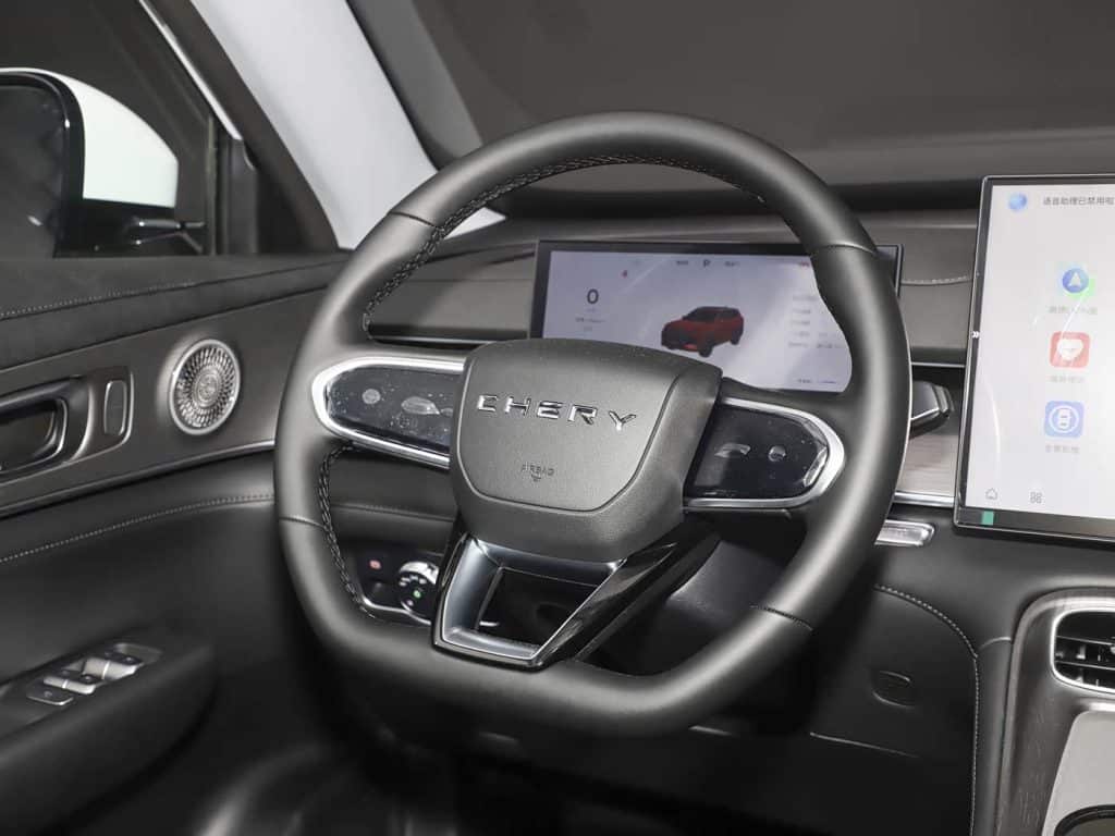1400x1050_autohomecar__ChtlxmhadPWADBicABcUxlv9Zw4528