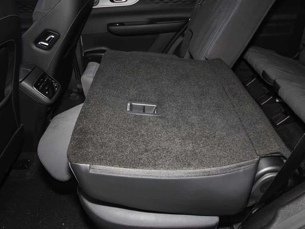 1400x1050_autohomecar__ChtlyGfKSQSAeO1ZADR6bERNaME378