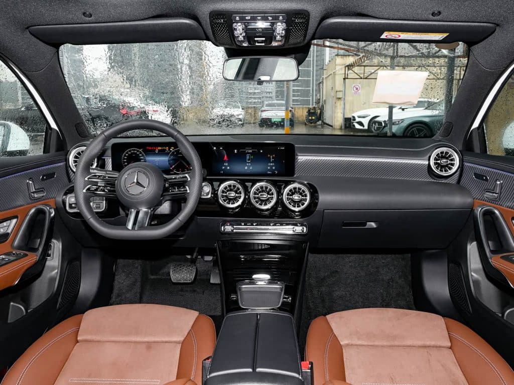 1400x1050_autohomecar__ChtobGanb4qAZmPKAChXMwXB6BQ698