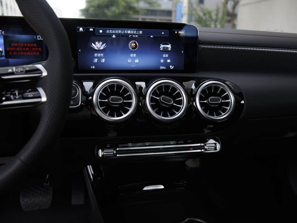 1400x1050_autohomecar__ChxkPWaYixyAVBsLABPA7uAyMlQ894