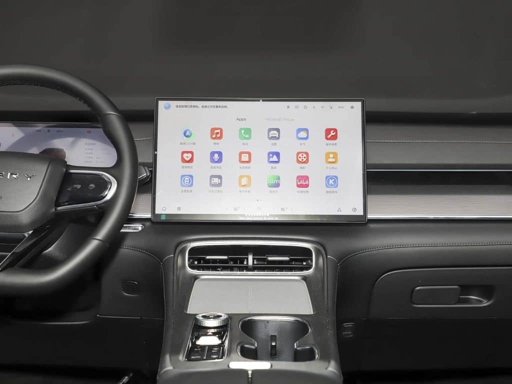 1400x1050_autohomecar__ChxkPmhadQyAbm8XAC_mzMAQFME489